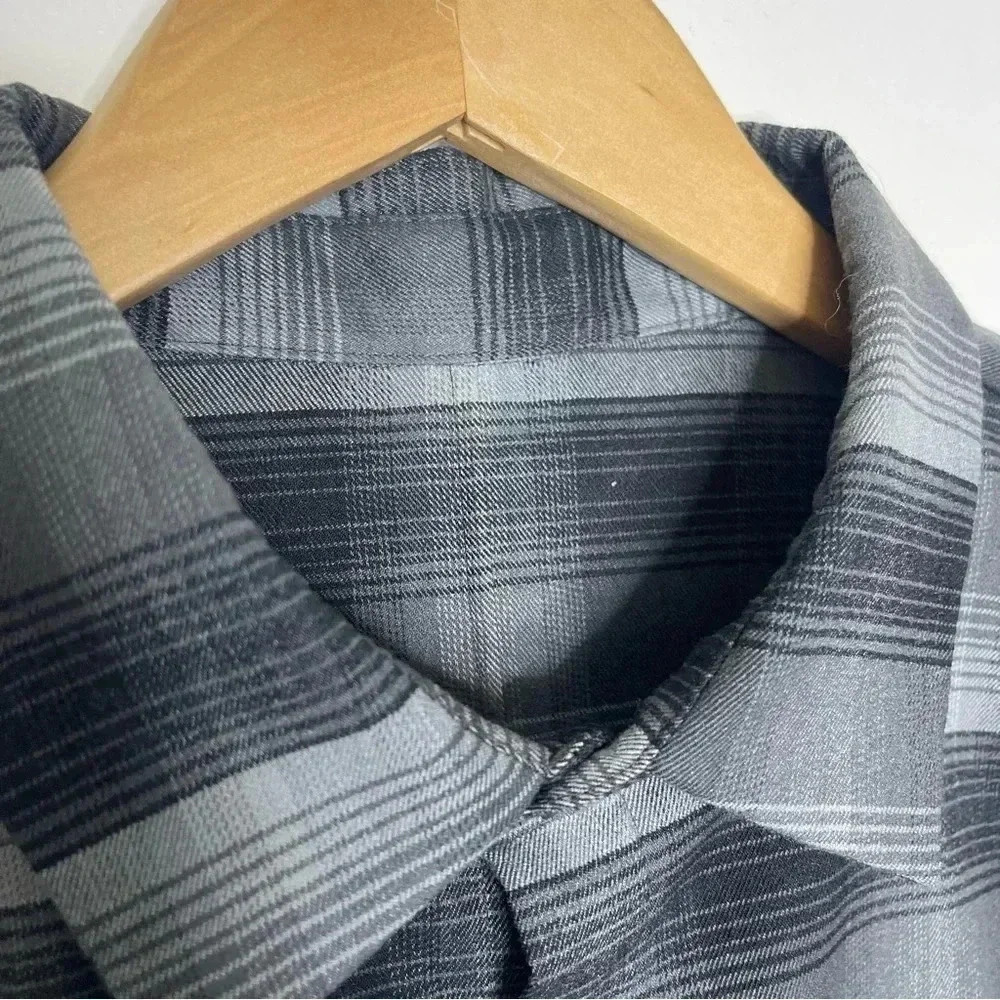 Lululemon Long Sleeve Shirt Masons Peak Flannel Gray Size Small Button Down - Picture 4 of 7